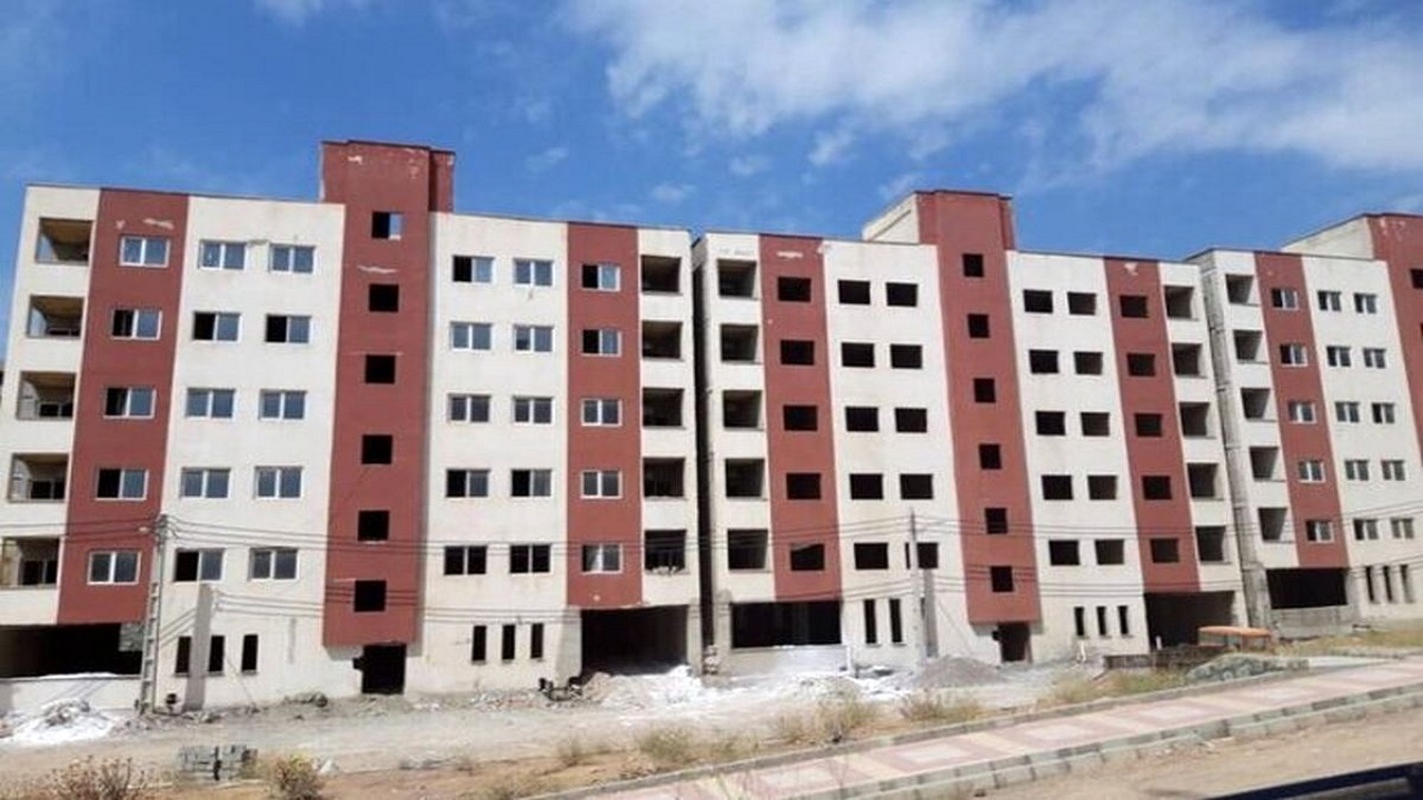 کارکنان و اساتید دانشگاه صاحب مسکن می‌شوند