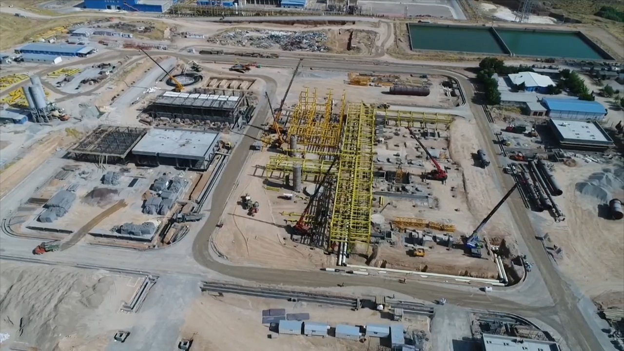 پیشرفت ۵۱ درصدی کارخانه پودر کریستال ملامین در چهارمحال و بختیاری