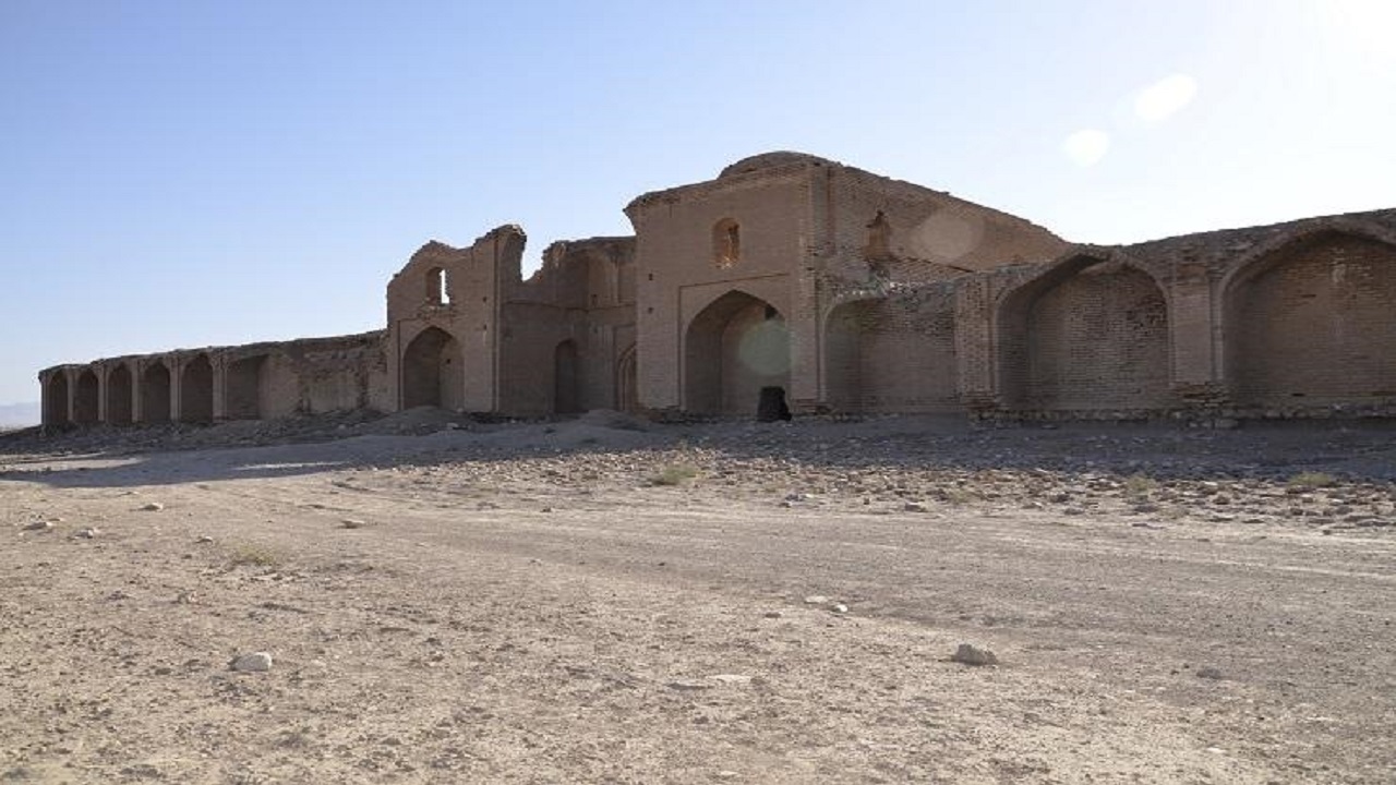 کاروانسرای خشکرود قزوین در آستانه تخریب + فیلم