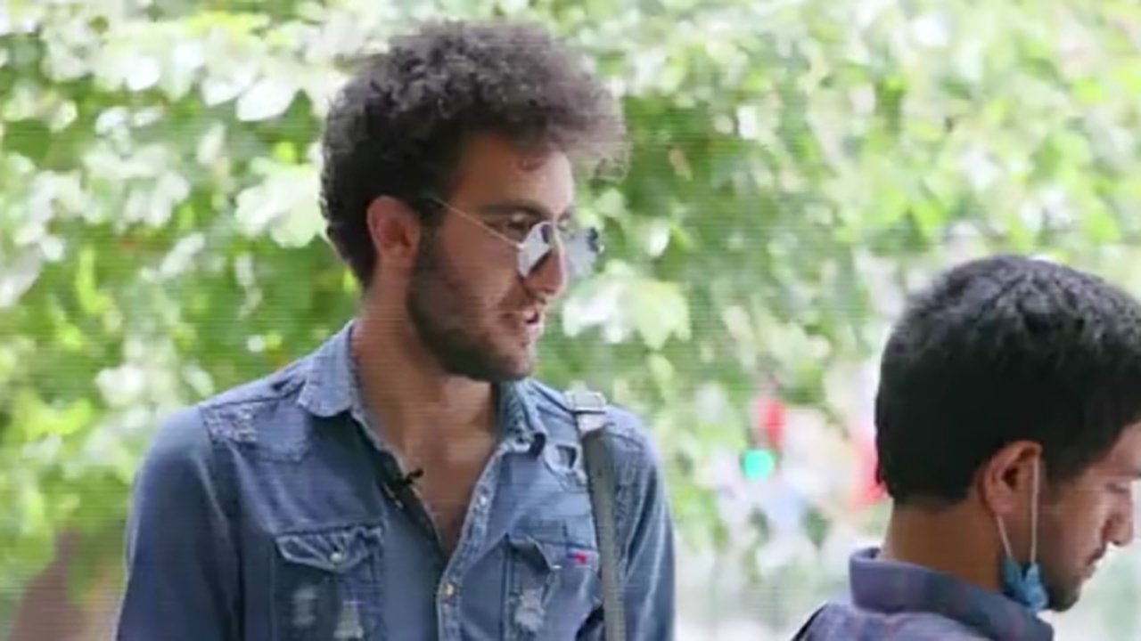 اتفاقی غیرمنتظره حین مصاحبه با جوانان + فیلم