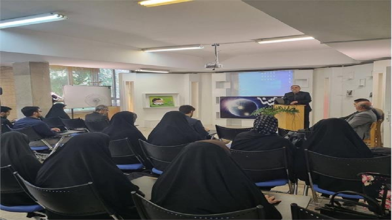 فقدان ایده در کشور نتیجه کم توجهی به زیارت اربعین است