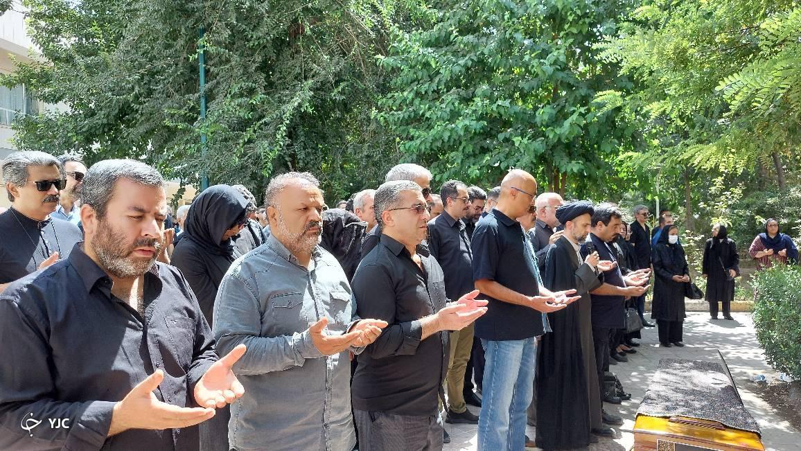 مراسم تشییع پیکر حمید منوچهری گوینده پیشکسوت رادیو