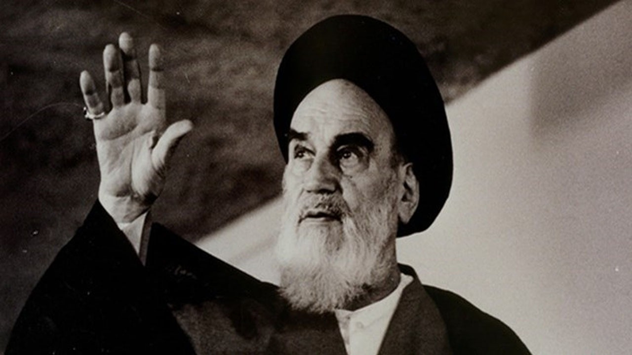 تفاوت فقه امام خمینی (ره) با سایر فقیهان چه بود؟