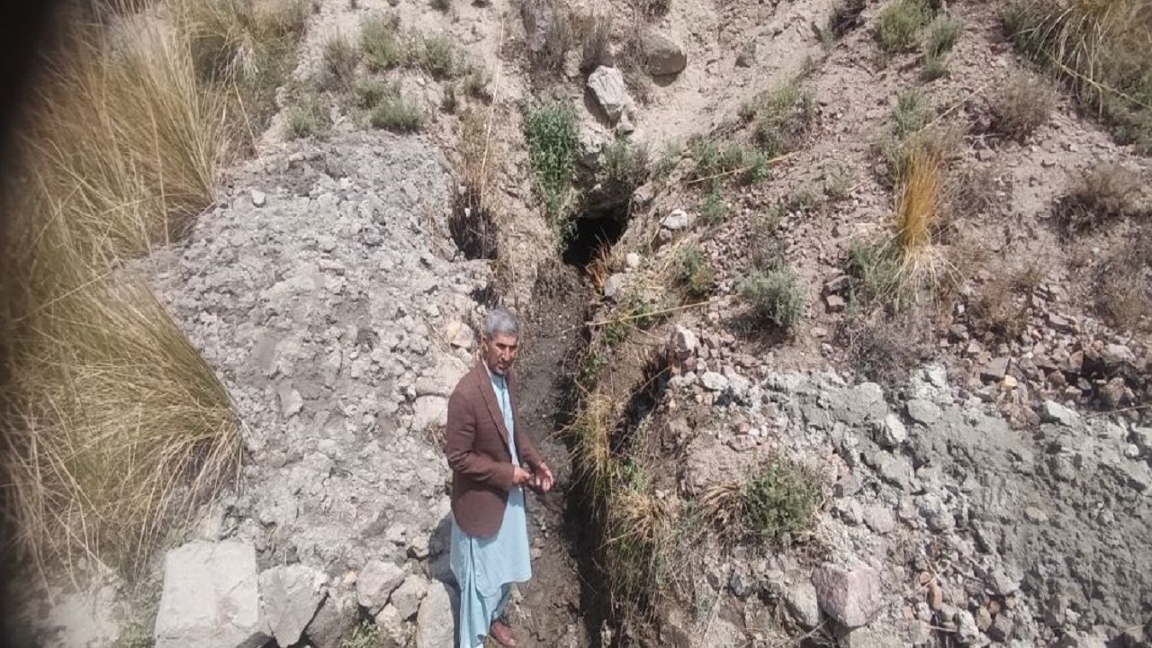 مرمت و بازسازی ۴۲ رشته قنات در شهرستان تفتان