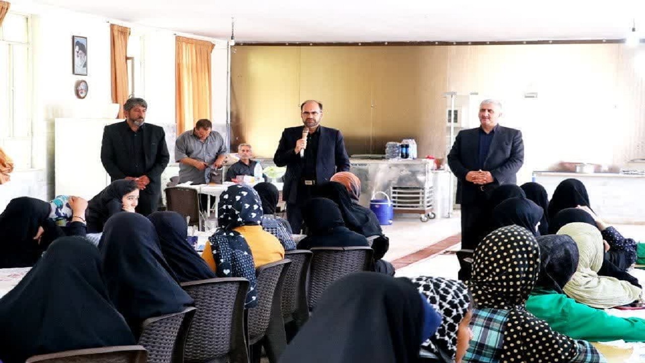 برگزاری دومین دوره طرح دانش آموزی ولایت در روستای رودک