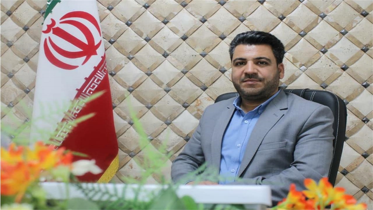 رونمایی از جایزه پروفسور معتمدنژاد در روز خبرنگار