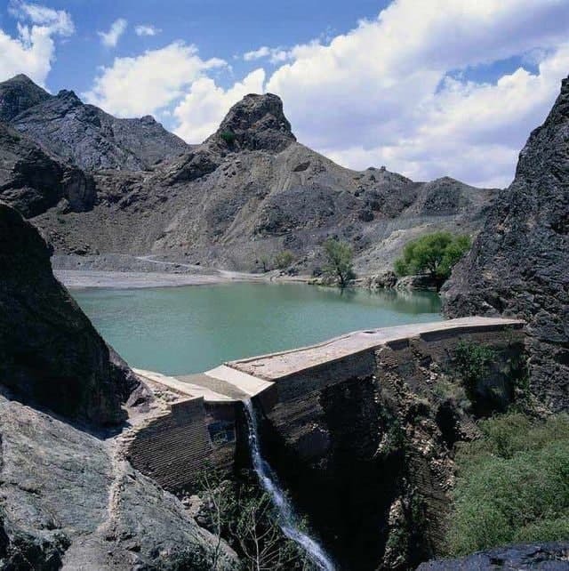 نجات دختر جوان در بند دره بیرجند