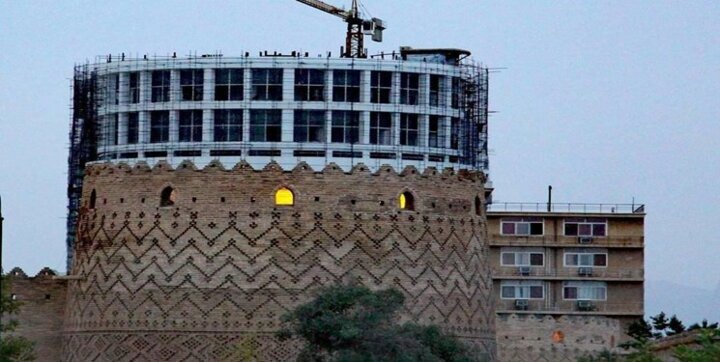 وجود ساختمان&zwnj;های ناایمن مانند پلاسکو در شیراز