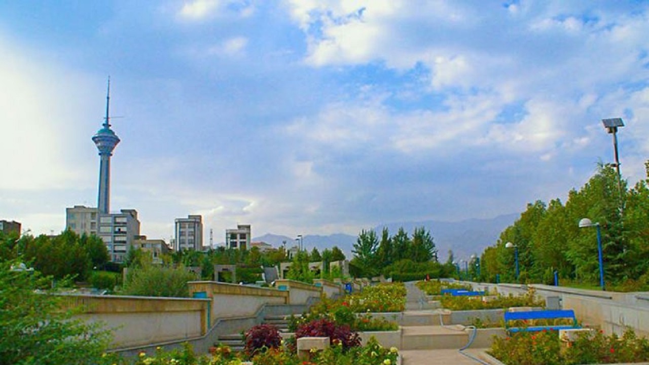 رنجیده خاطر شدن گردشگران تهرانی از نبود روشنایی کافی در بوستان گفتگو