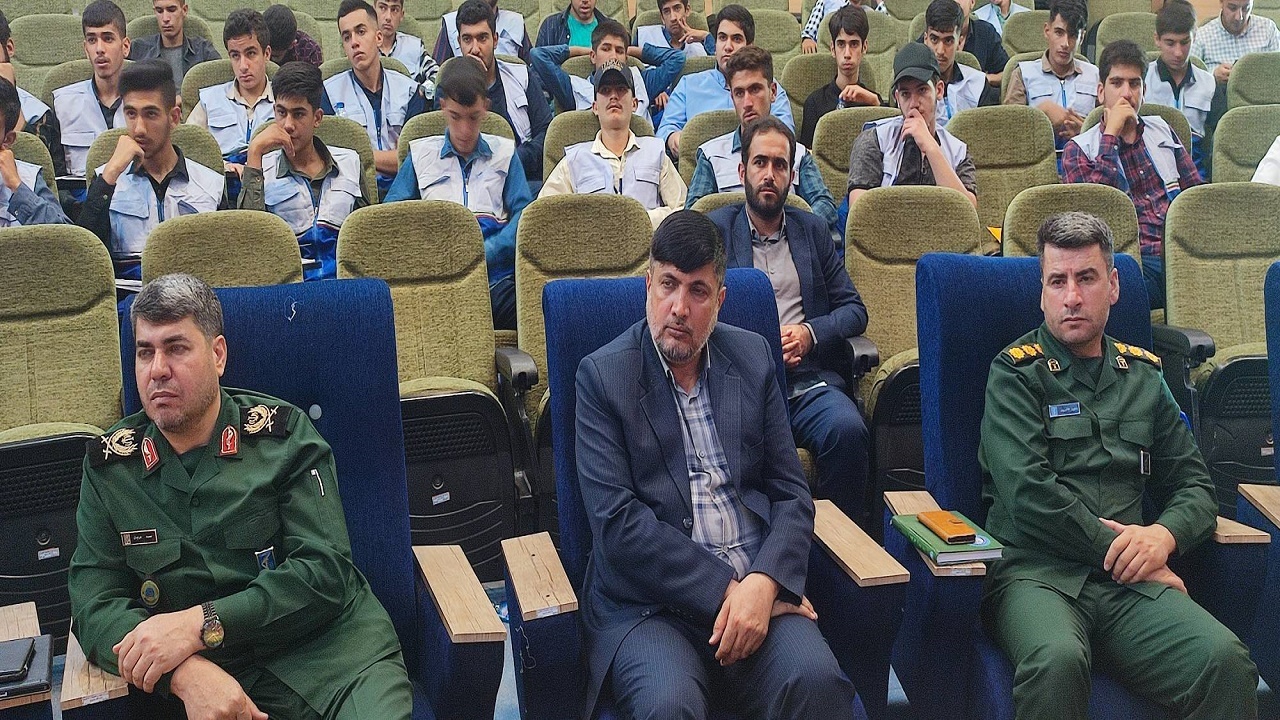 برگزاری دوره توانمندسازی فرماندهان بسیج دانش‌آموزی