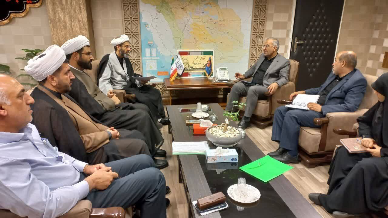 ضرورت توسعه مدارس علوم و معارف اسلامی صدرا در فارس