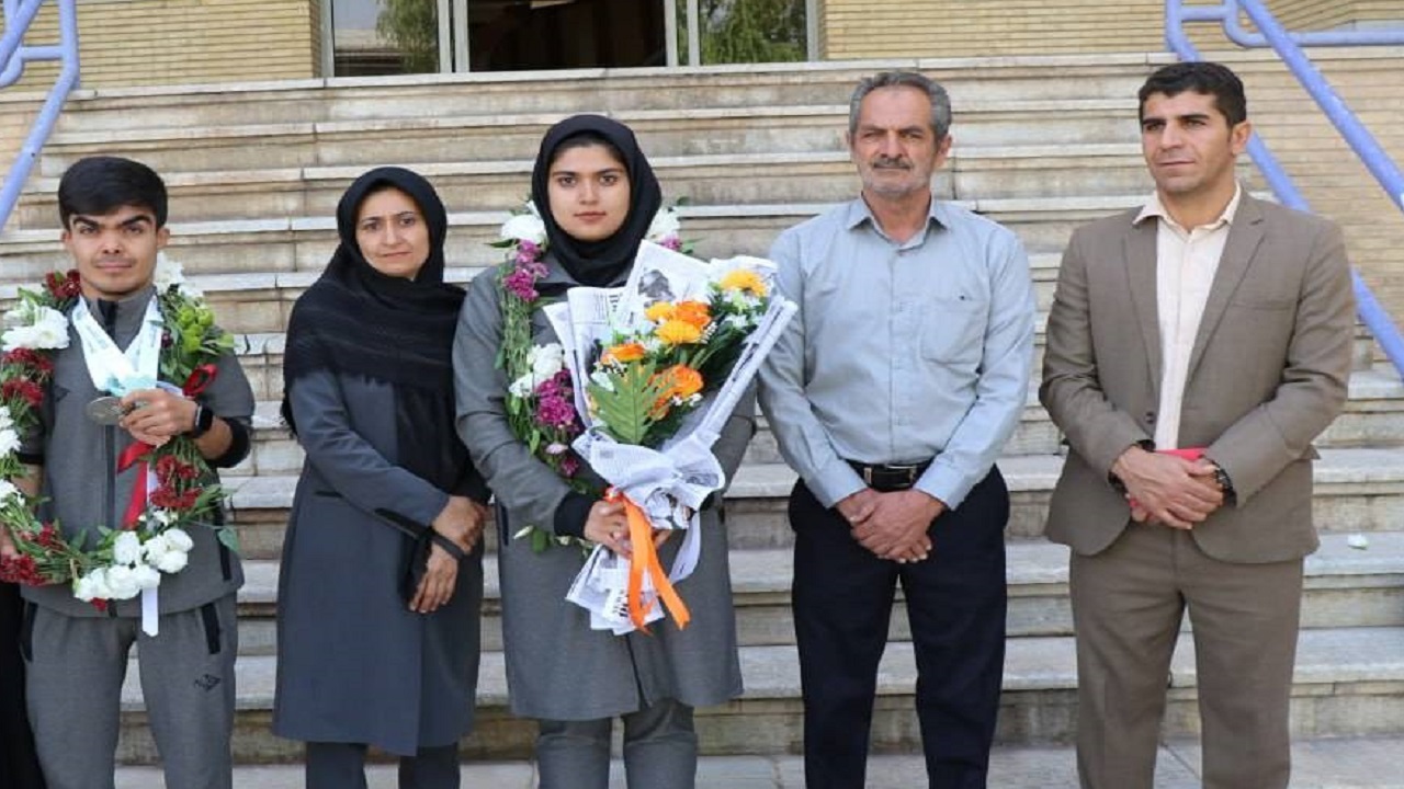 استقبال از ورزشکاران رشته‌های ورزشی ناشنوایان در چهارمحال و بختیاری