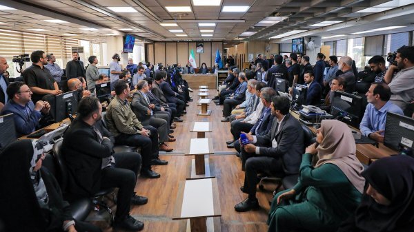 دیدار با خبرنگاران