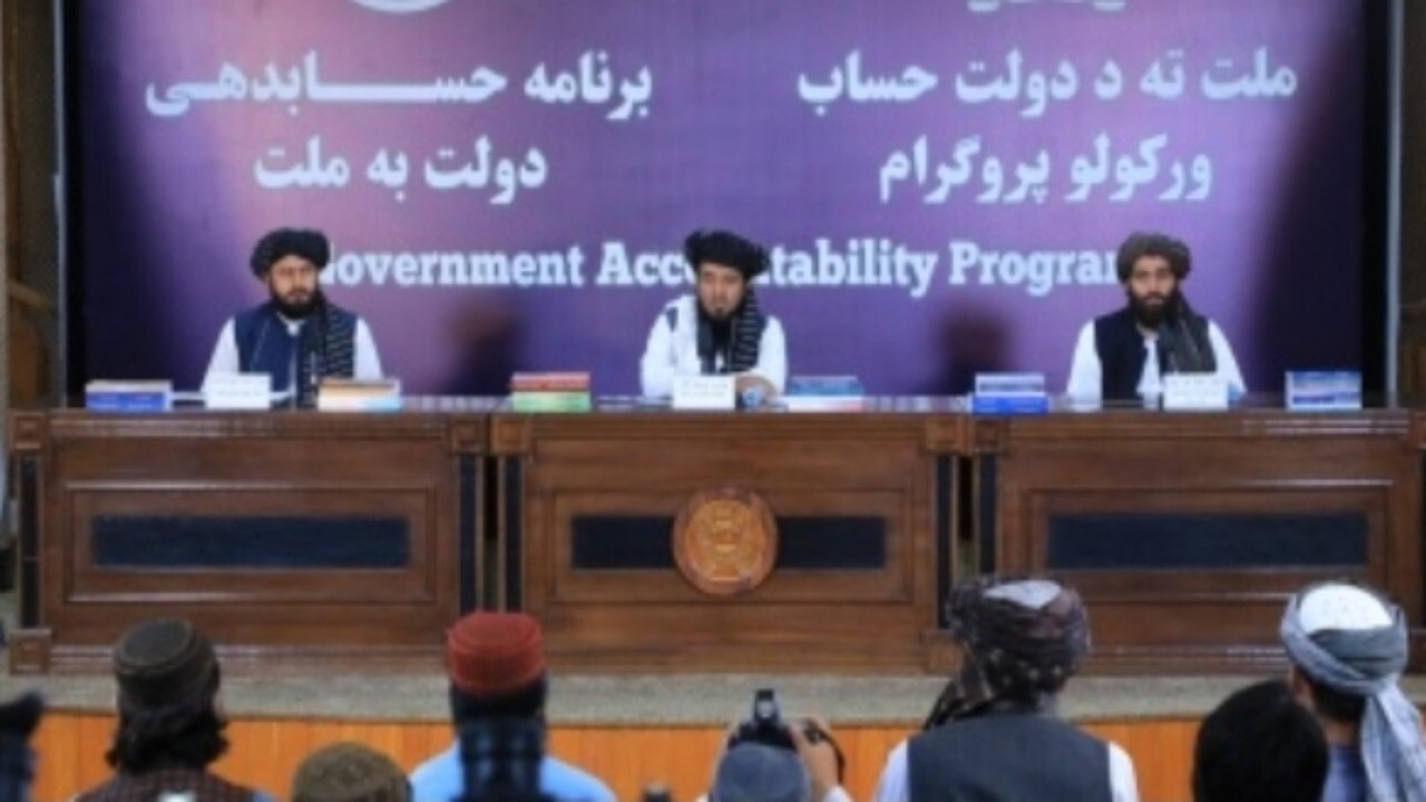 طرح بازگشایی مکاتب دختران در حال بررسی است