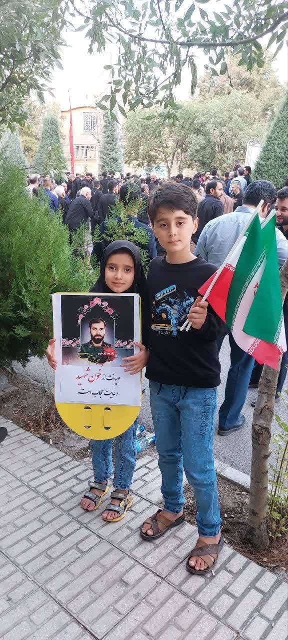 حضور کودکان در هتک حرمت به خانواده شهید مدافع حرم