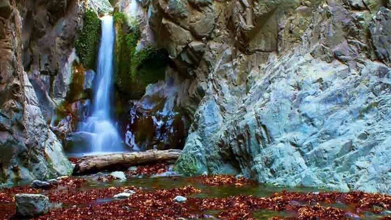 آغاز عملیات احداث زیرساخت‌های گردشگریِ آبشار دلفاردِ جیرفت