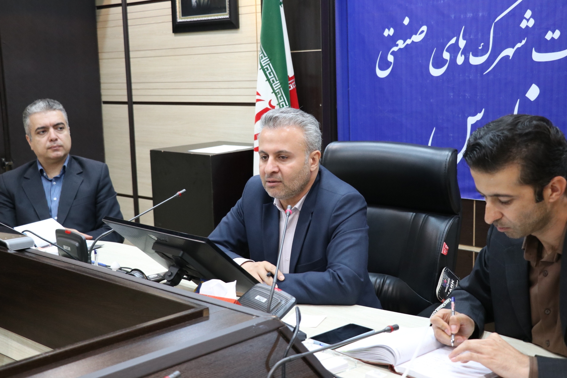 صنعتگران فارس از ظرفیت مراکز مشاوره صنعتی استفاده کنند