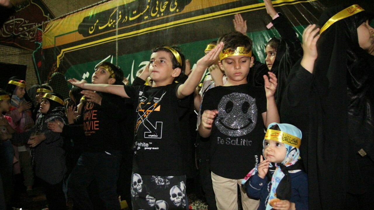 نمایی از حال و هوای جالب حسینیه کودکان در تبریز
