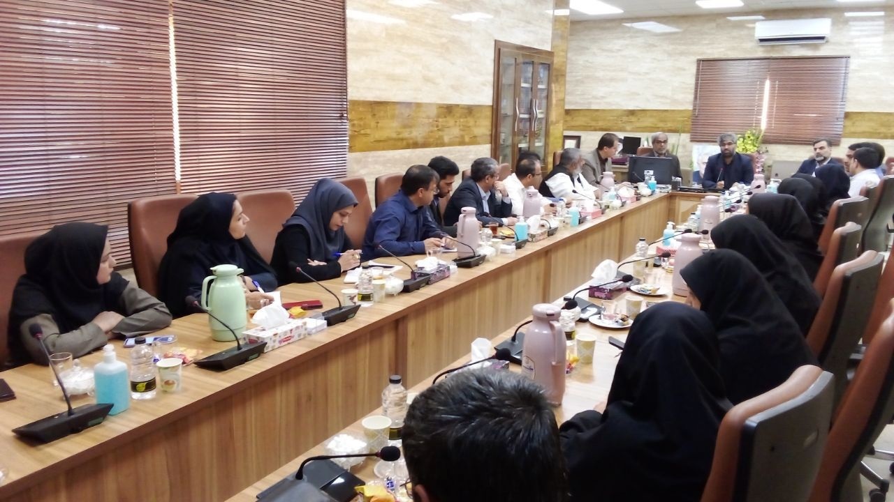 رسانه‌ها باید چشم بینا و گوش شنوای جامعه باشند