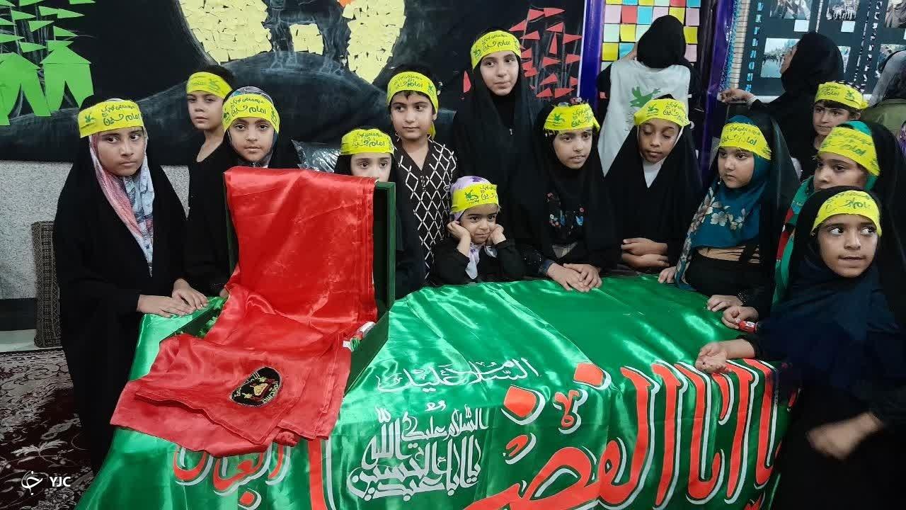 برگزاری گردهمایی کودکان عاشورایی در بندرعباس+عکس