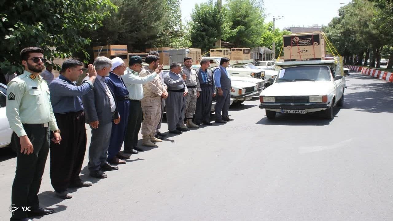 ۴۶ سری جهیزیه به نوعروسان سردشتی اهدا شد
