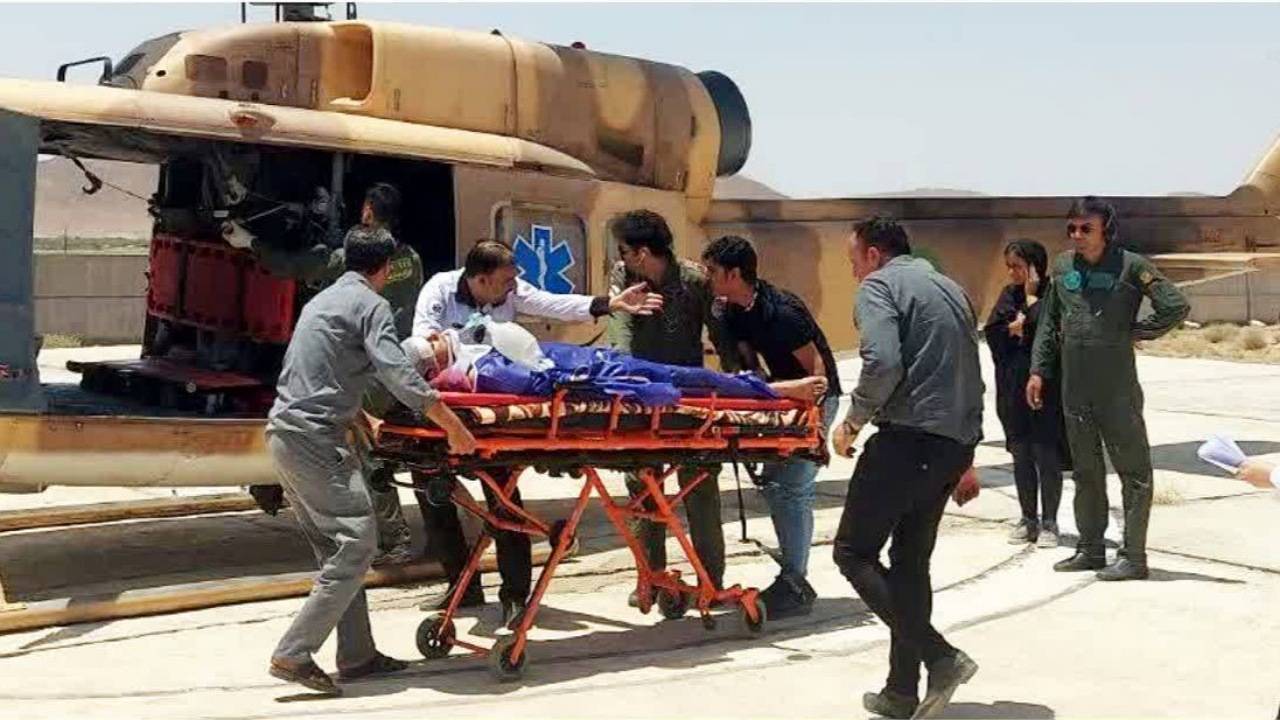 امداد رسانی هوایی به جوان کوهبنانی