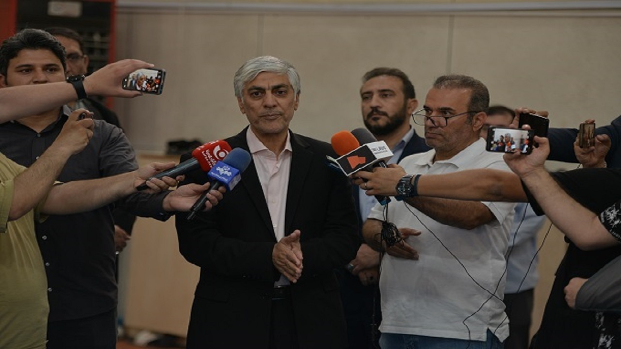 کیومرث هاشمی: ووشو جزو فدراسیون‌های موفق است/اگر کوتاهی از سمت وزارت باشد، ما جبران می‌کنیم