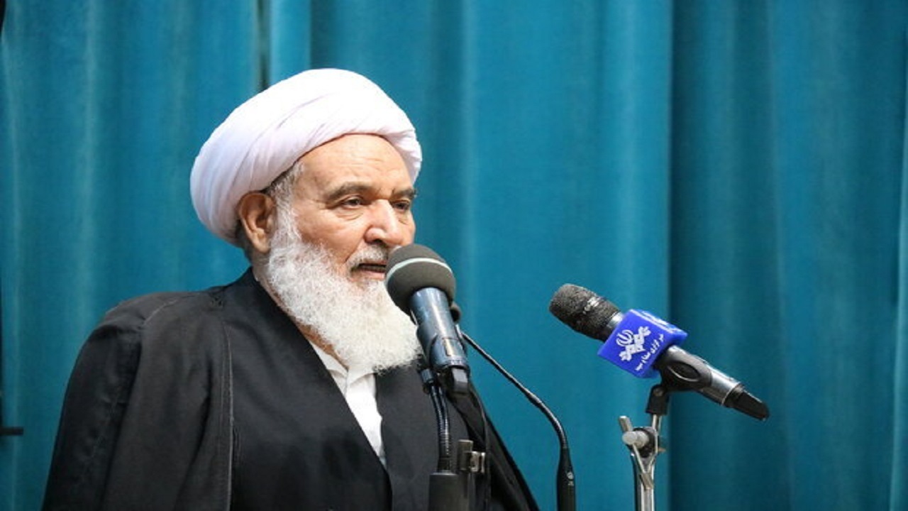 الزام مسئولان به رعایت قانون و اجرای احکام اسلامی