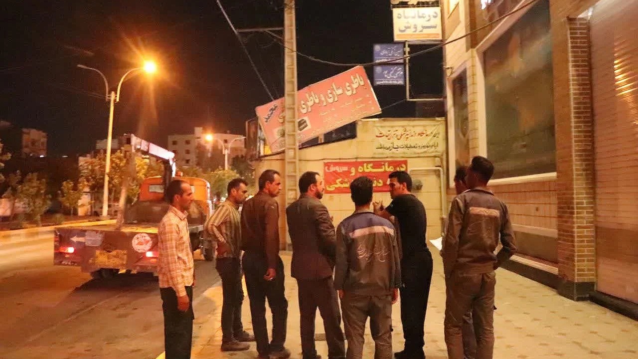 ساماندهی تابلو‌های غیرمجاز شهر کرمان