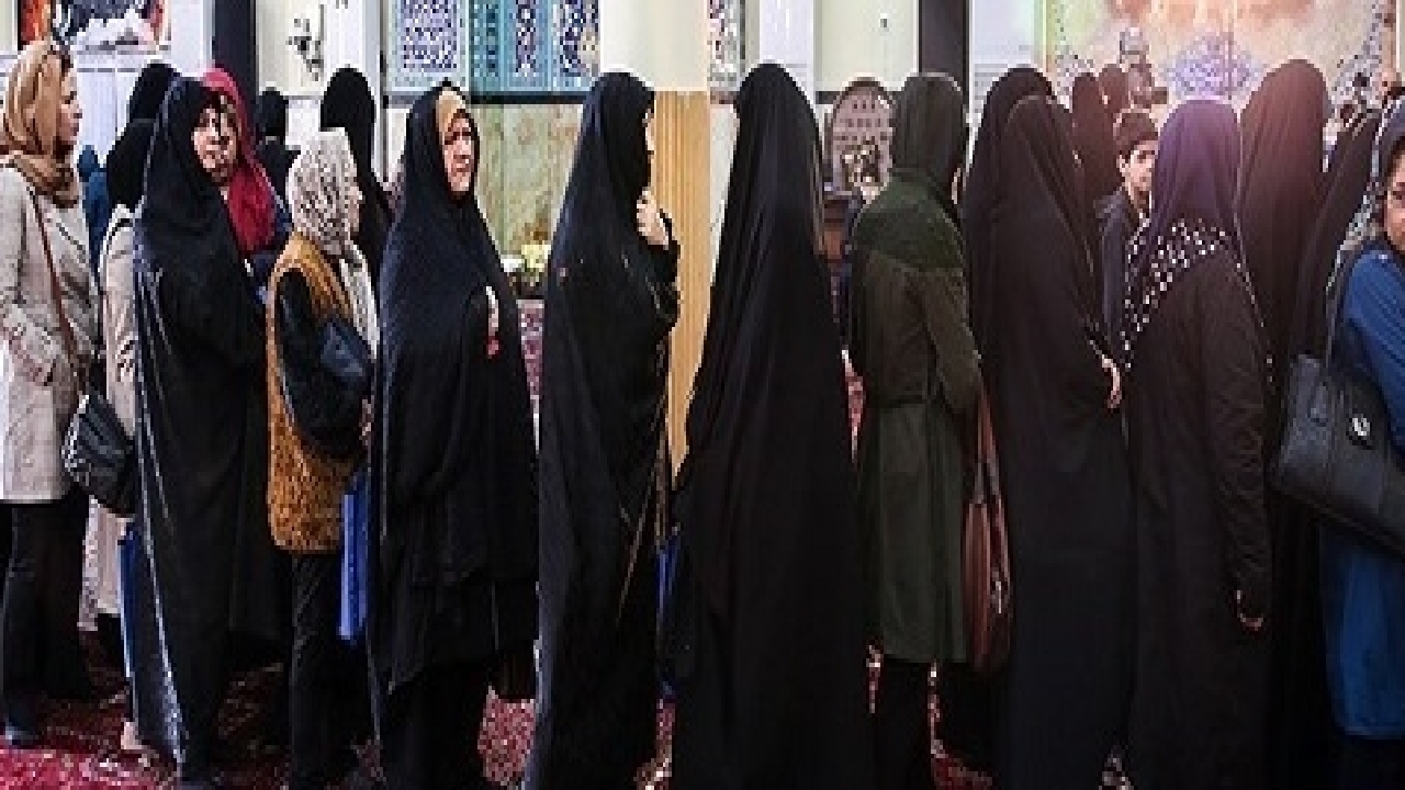 مشارکت بی سابقه زنان برای پیش ثبت‌نام در انتخابات مجلس + فیلم