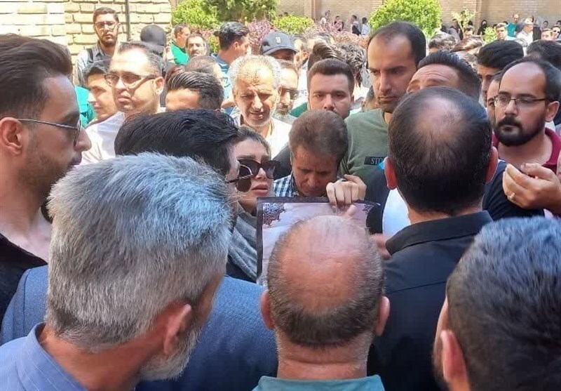دیدار مالباختگان پیشفروش خودرو با امام جمعه قزوین + فیلم و تصویر دیدار مالباختگان پیشفروش خودرو با امام جمعه قزوین + فیلم و تصویر