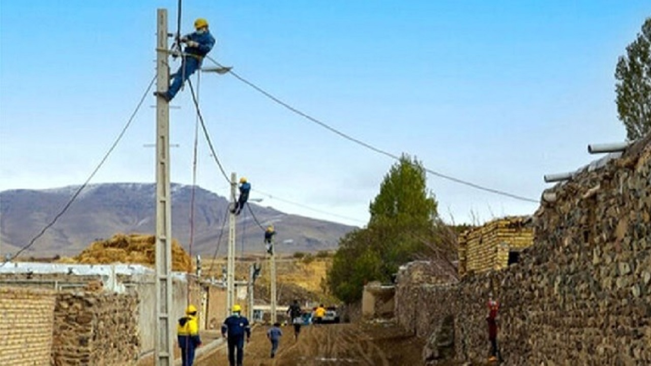 آغاز بهسازی شبکه‌ برق ۱۴۳ روستای خراسان شمالی