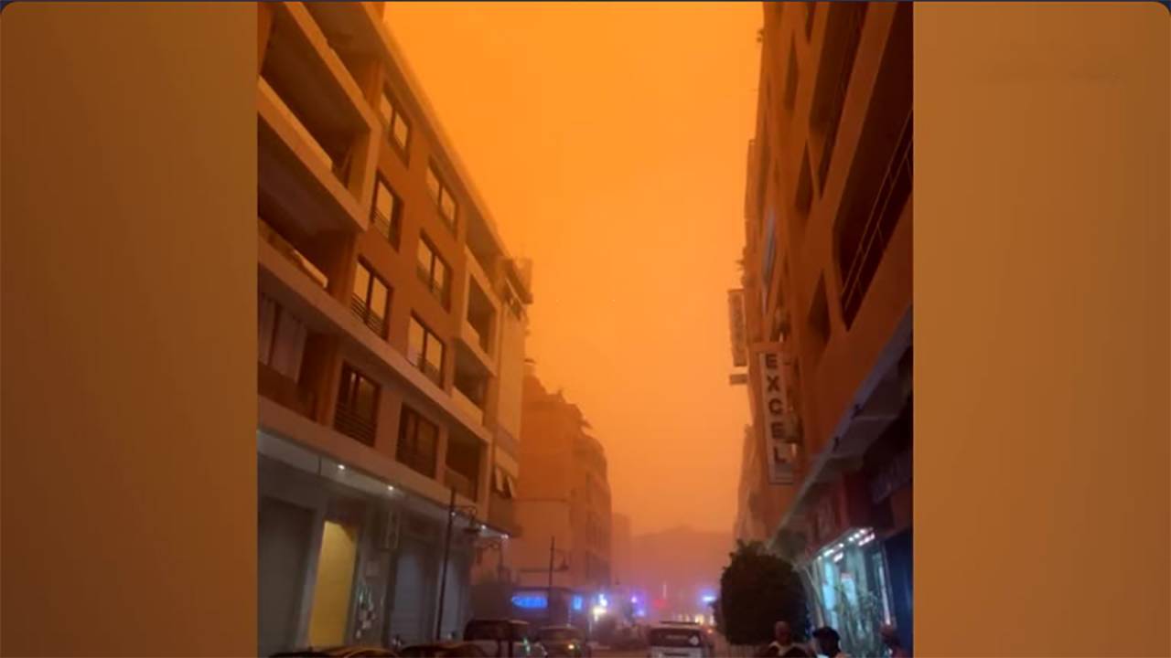 نارنجی شدن رنگ آسمان در مراکش + فیلم