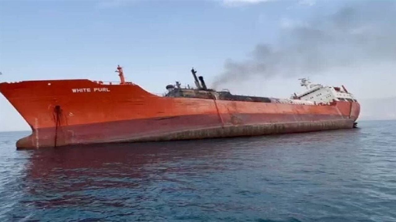 آتش‌سوزی در ‌کشتی حامل LPG پس از ۳ روز مهار شد