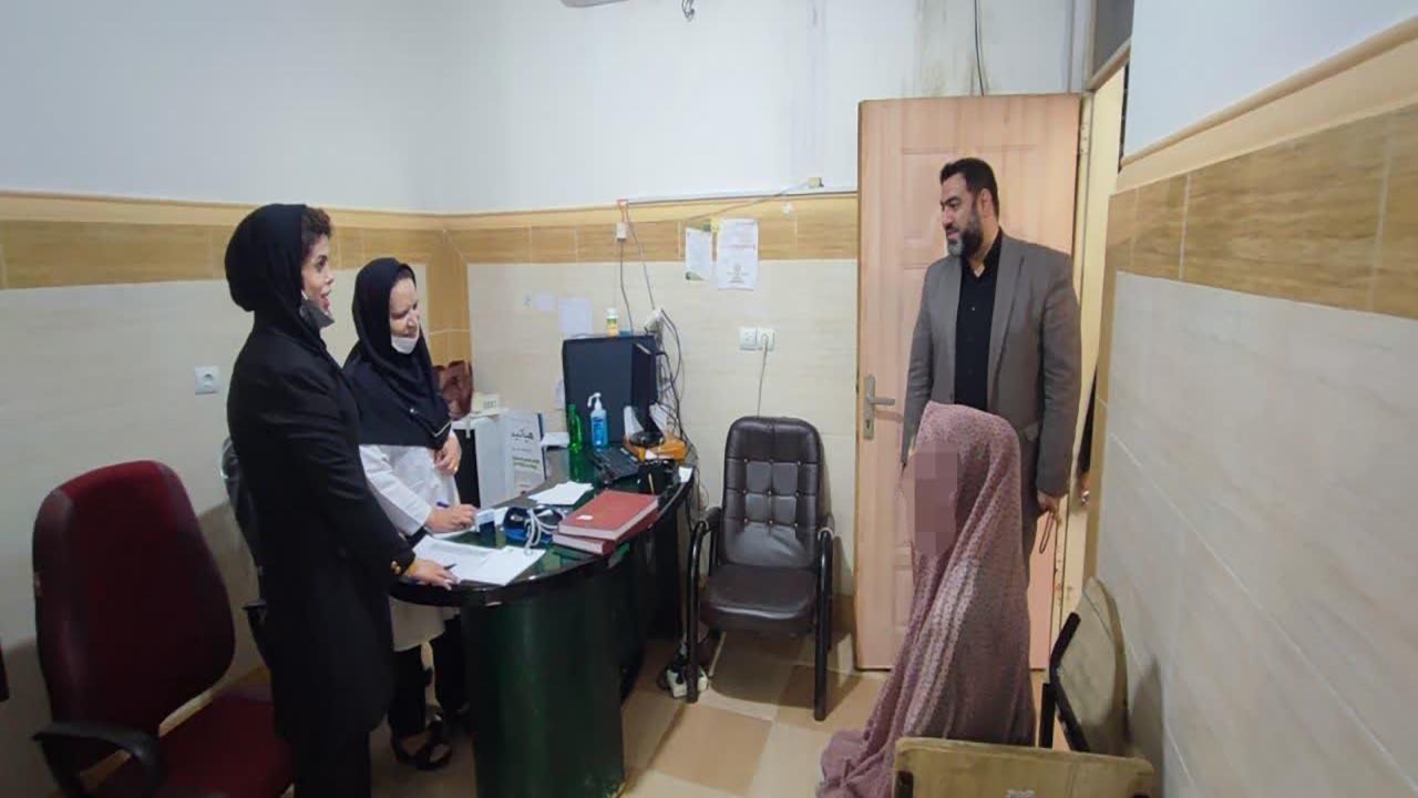 ارائه خدمات پزشکی تخصصی به مددجویان  در زندان بندرعباس