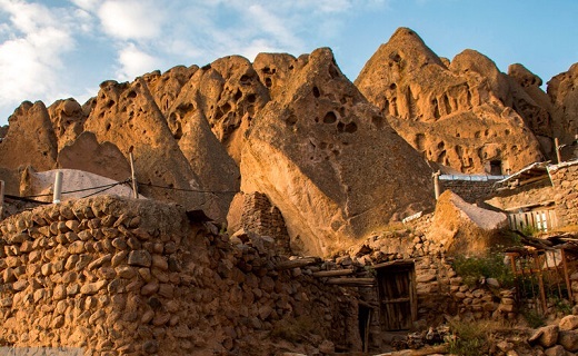 مروری بر جاذبه&zwnj;های روستای صخره&zwnj;ای کندوان+تصاویر