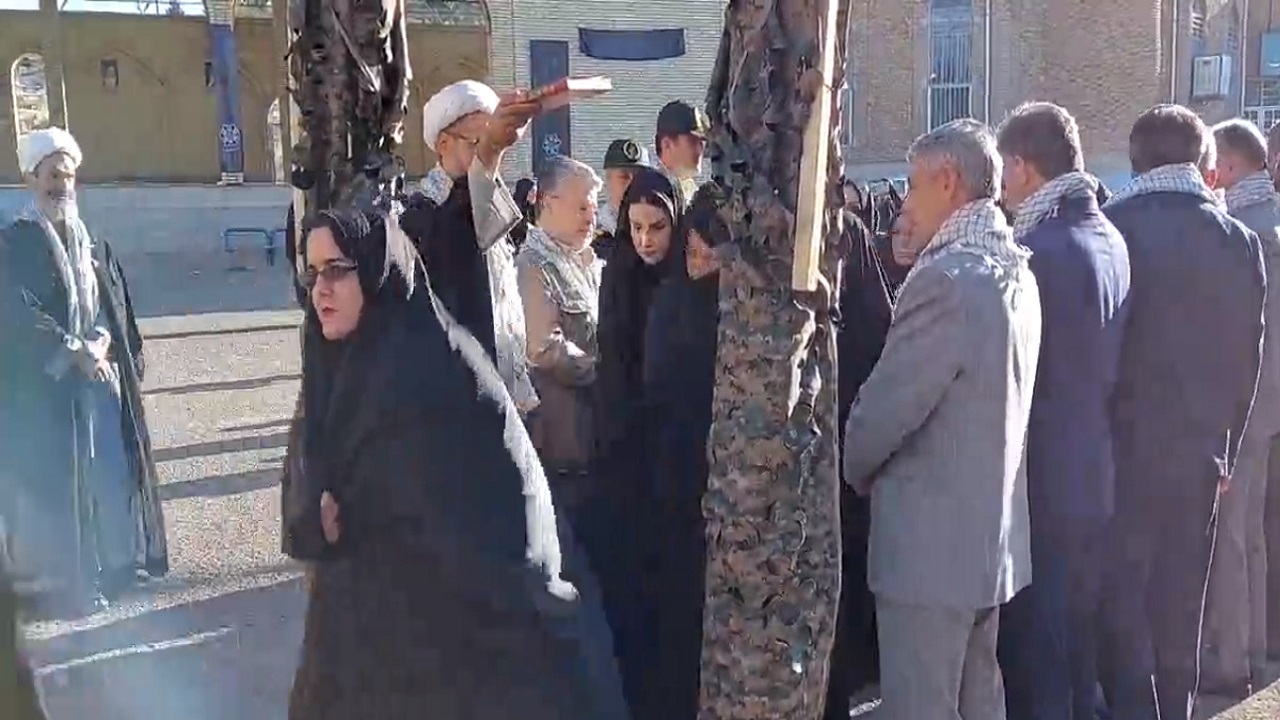اعزام ۲۰۰ نفر از بانوان  شهرستان میانه به مناطق عملیاتی شمال غرب کشور
