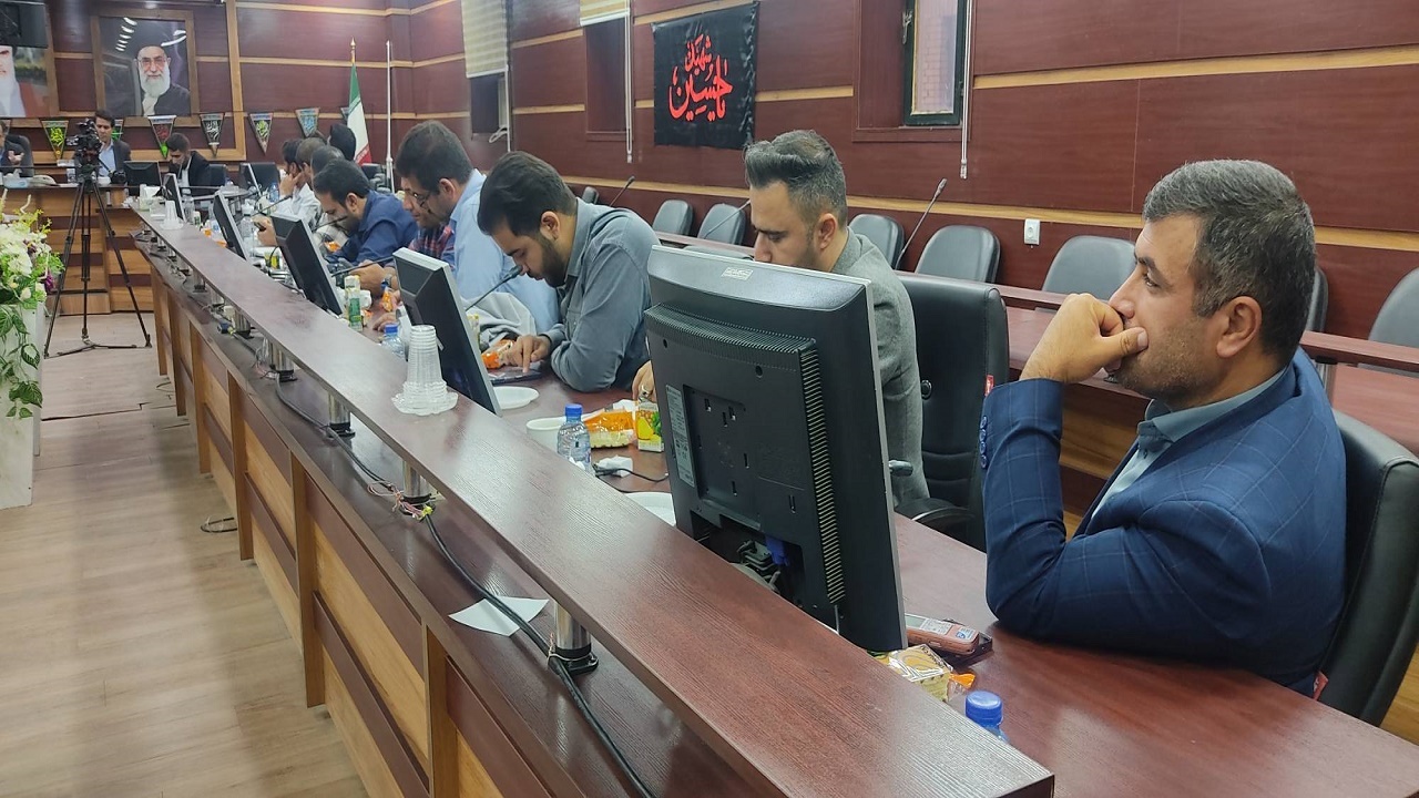 جلسه فرماندار بویراحمد با خبرنگاران کهگیلویه و بویراحمد