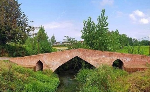 پل تاریخی خطیبان صومعه سرا
