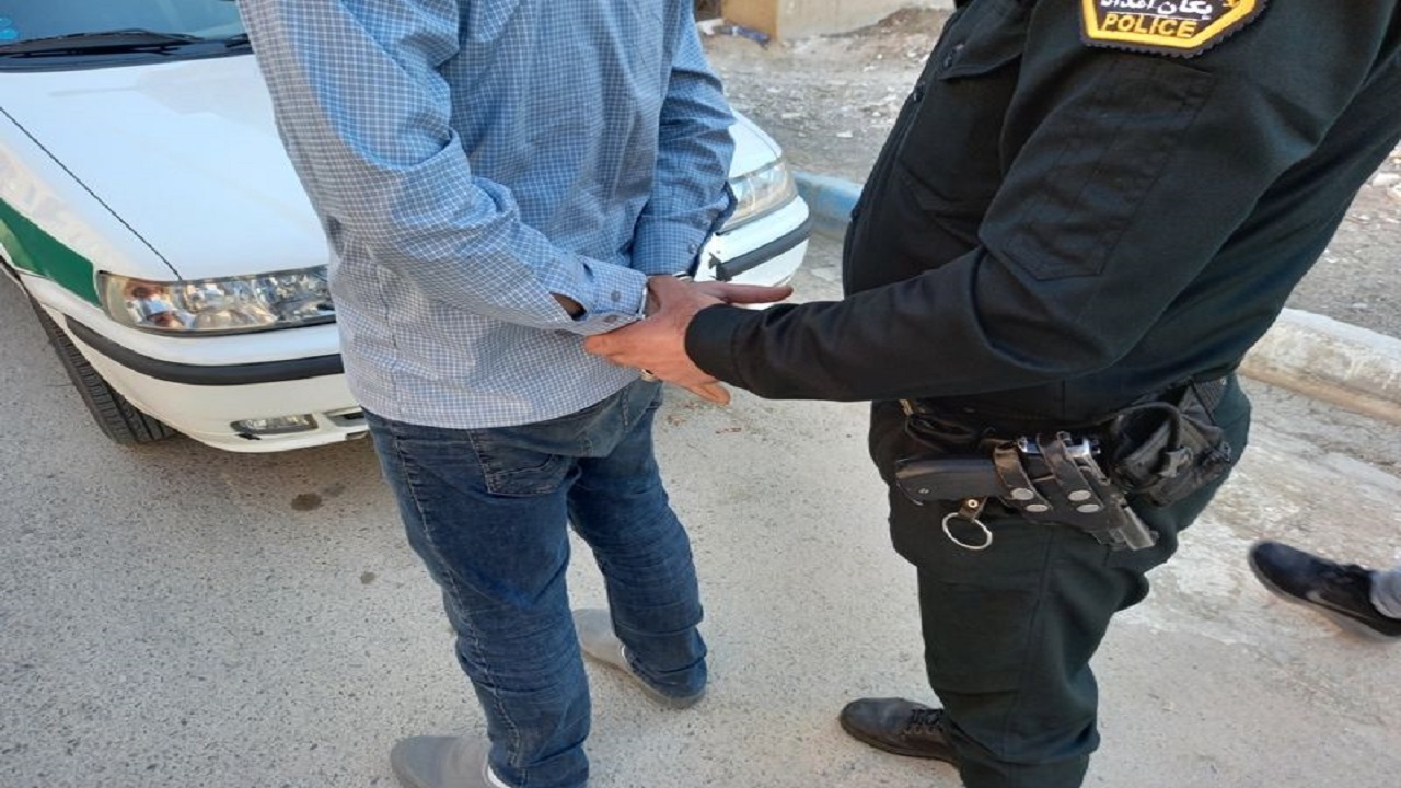 دستبند پلیس ایرانشهر بر دستان شرور و سارق مسلح