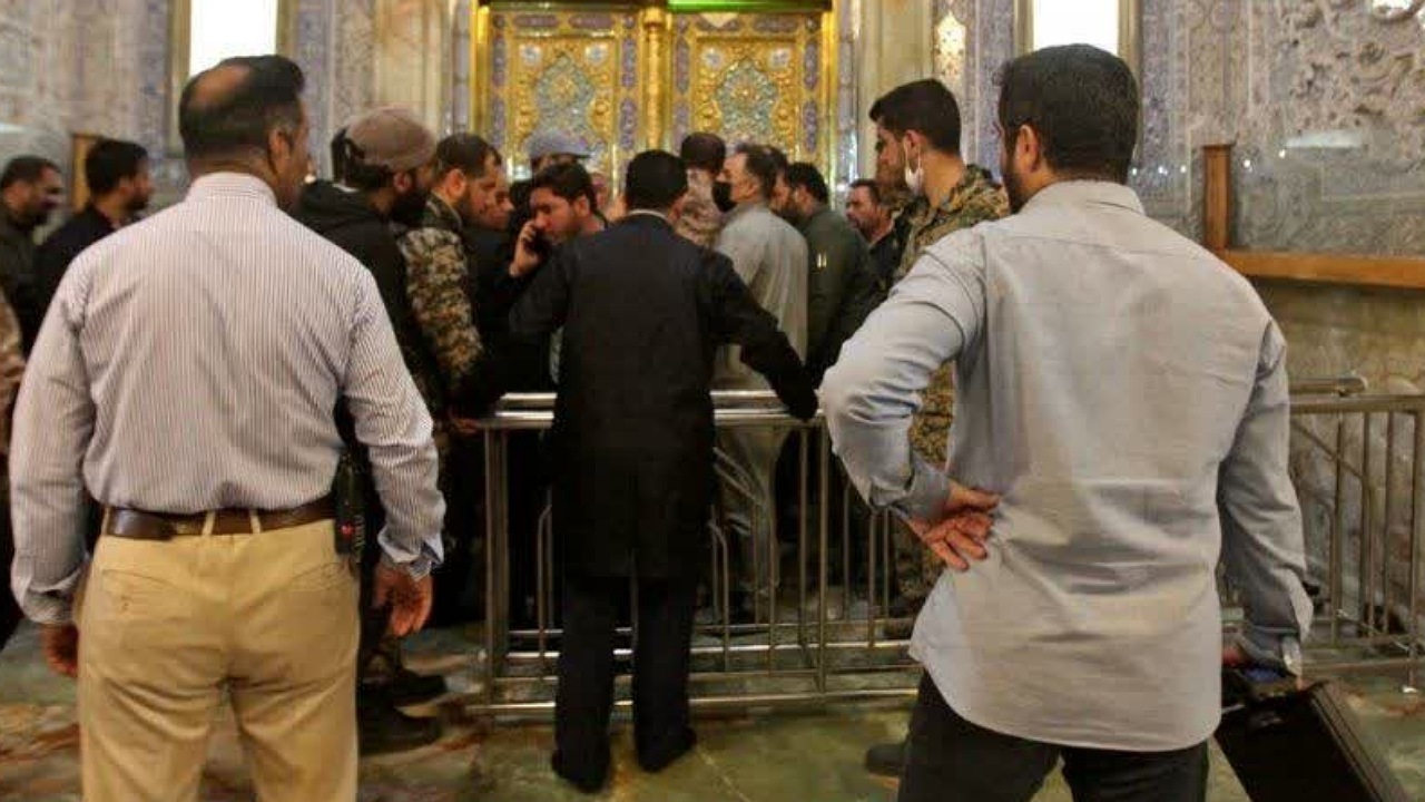دستور وزیر بهداشت برای رسیدگی فوری به مصدومان حادثه تروریستی شیراز