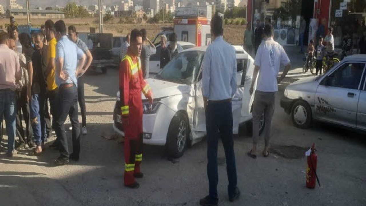 برخورد دو خودرو در همدان پنج مجروح بر جای گذاشت