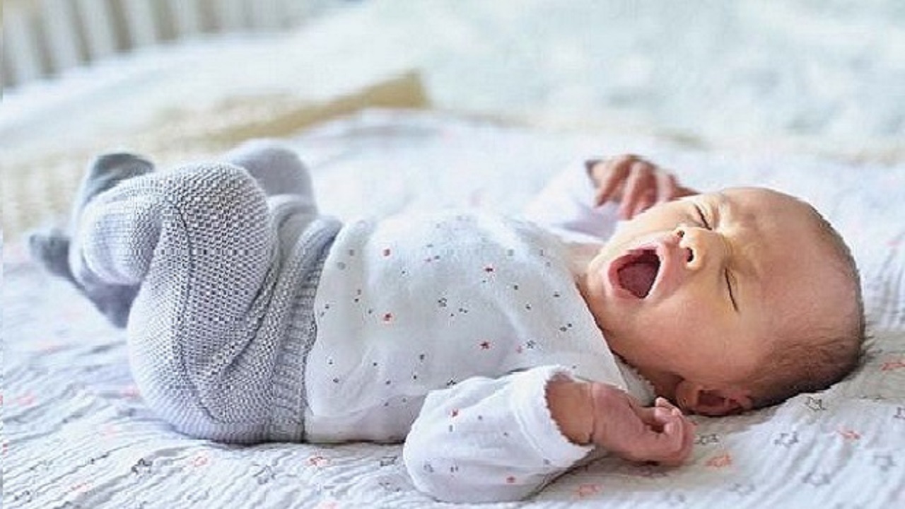 مادران شیرده چطور از کافی بودن شیر برای شیرخوارشان مطمئن شوند ؟