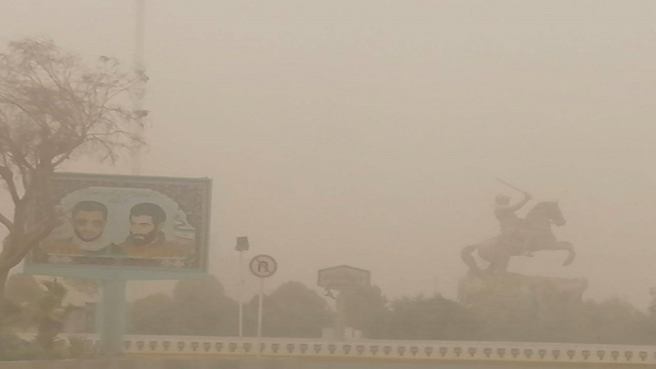 سرعت توفان در زابل به ۹۴ کیلومتر بر ساعت رسید