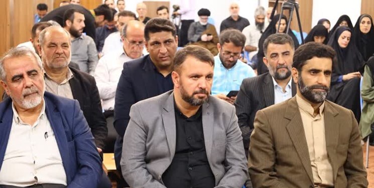 اصحاب رسانه فقط نظاره گر جنگ تبلیغاتی دشمن نباشند