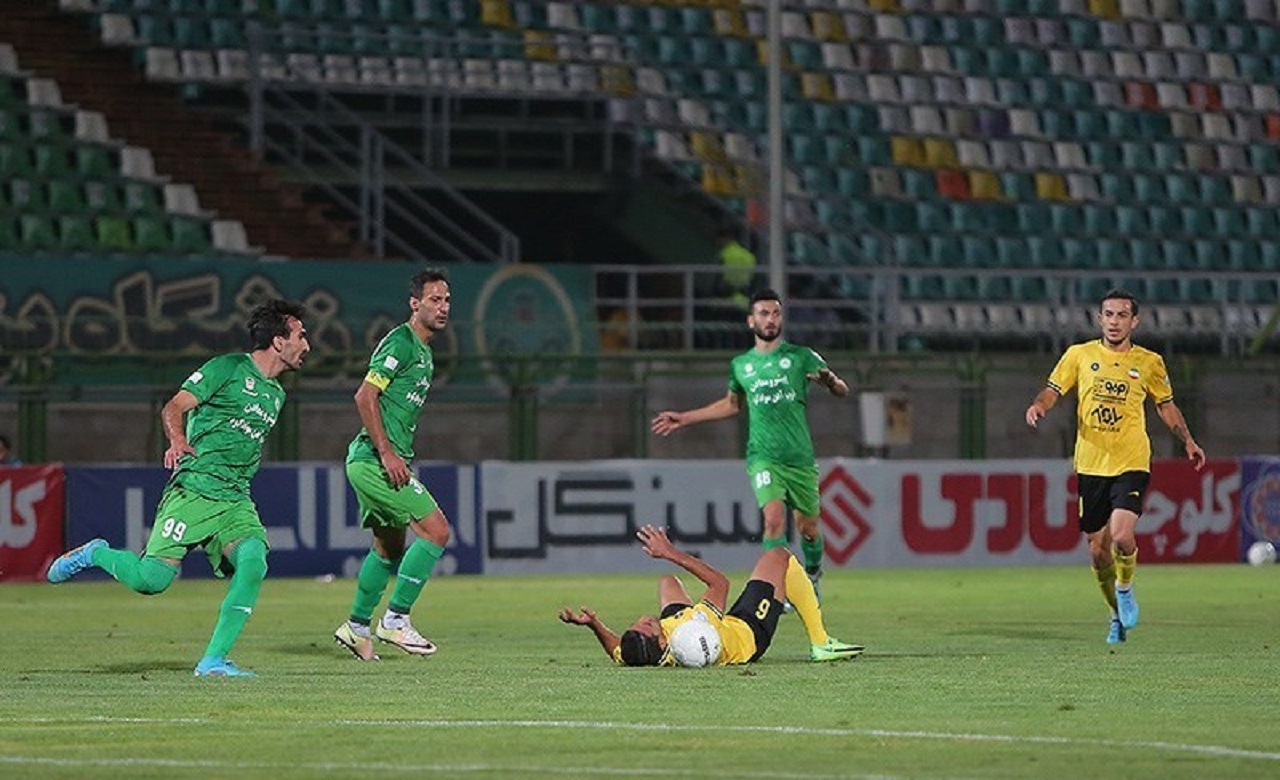شهرآورد حساس اصفهان در هفته دوم لیگ برتر فوتبال
