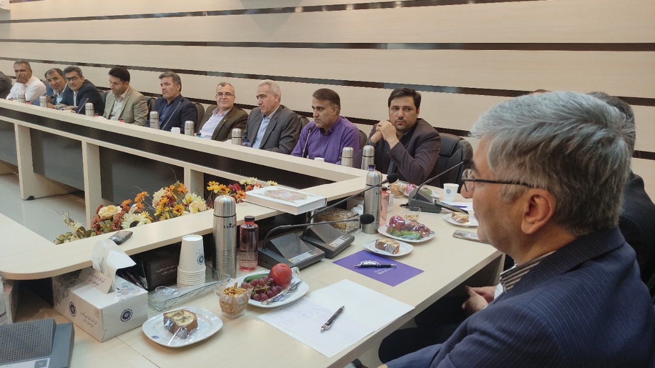 برداشت ۲۵ هزار تُن بادام از باغات چهارمحال و بختیاری