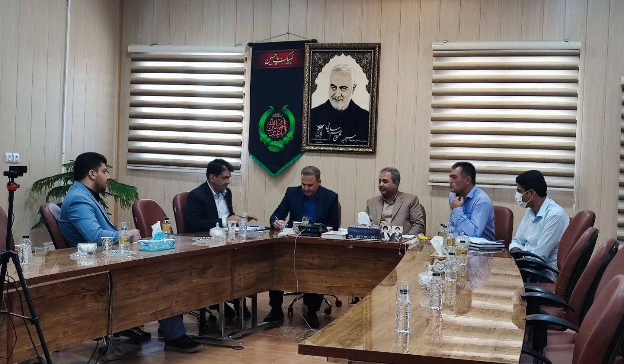 به‌کارگیری اتباع خارجی در مشاغل مرتبط با مواد غذایی و بهداشتی ممنوع است