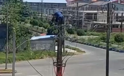 سوختگی شدید مأمور برق در انزلی