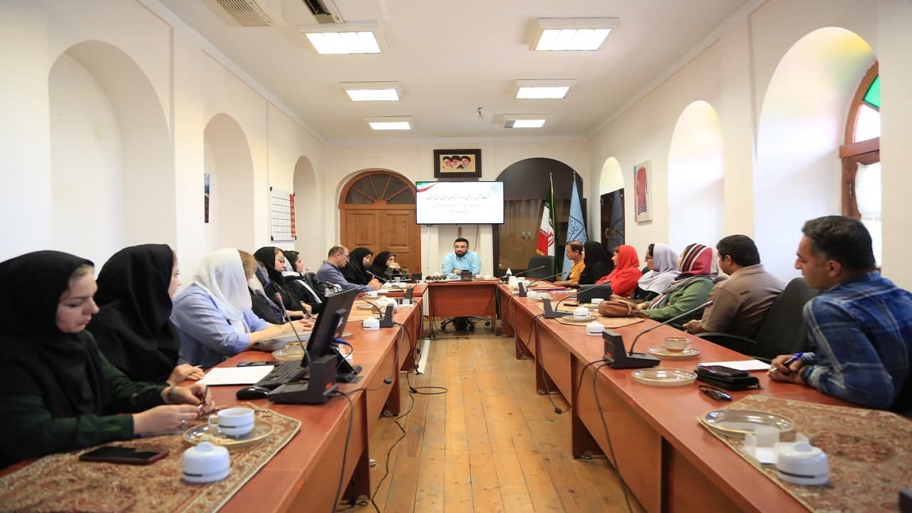 پیگیری برای تسهیل‌گری در فرآیند صادرات صنایع‌دستی گلستان